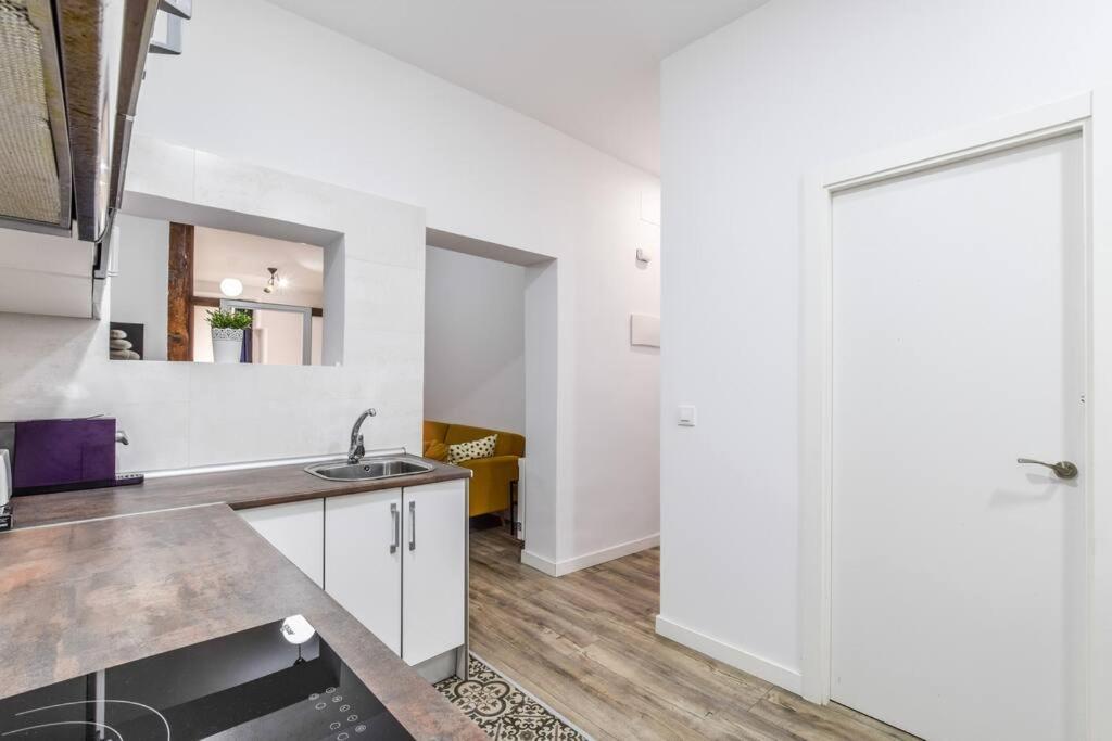 Апартаменти Unique Flat La Latina * Billiard & Darts Мадрид Екстер'єр фото